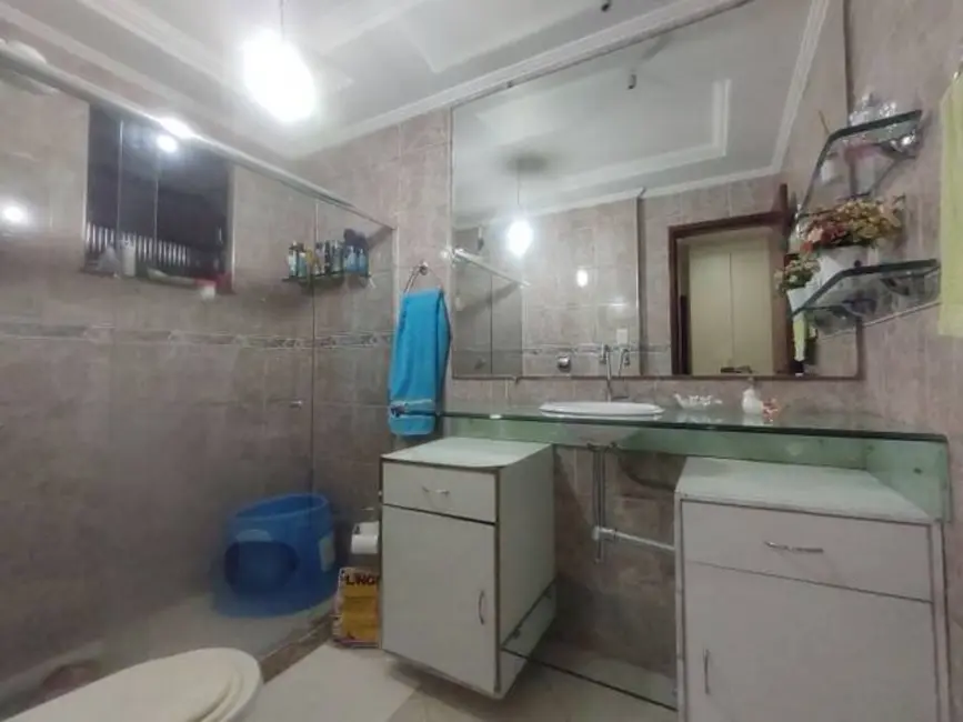 Foto 4 de Apartamento com 4 quartos à venda e para alugar, 180m2 em Parque Jóquei Club, Campos Dos Goytacazes - RJ