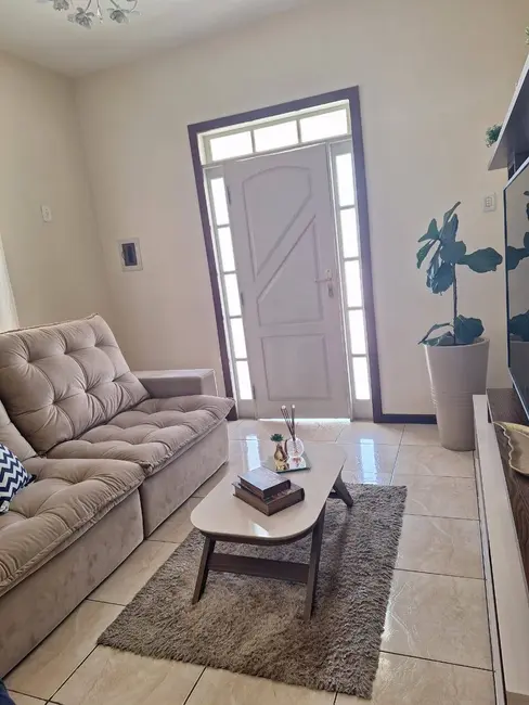 Casa com 3 quartos à venda, 438m2 em Parque Leopoldina, Campos Dos Goytacazes - RJ - imagem 9 Foto 9 de Casa com 3 quartos à venda, 438m2 em Parque Leopoldina, Campos Dos Goytacazes - RJ