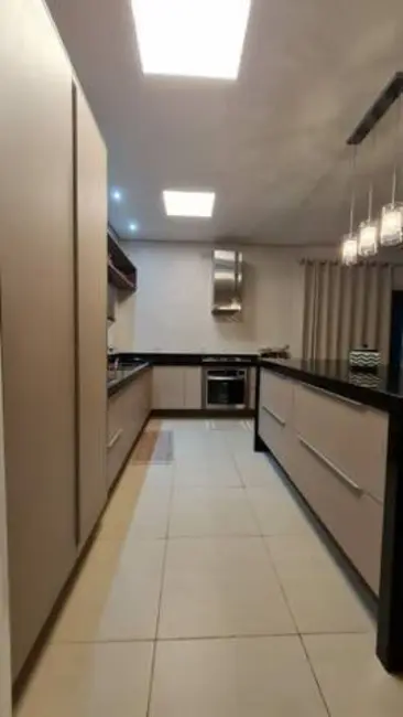 Foto 3 de Sobrado com 2 quartos à venda, 134m2 em Itupeva - SP