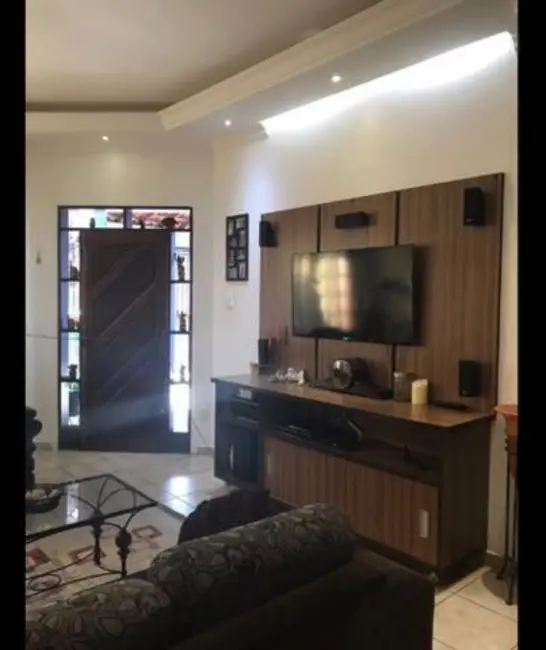 Foto 3 de Casa com 3 quartos à venda, 223m2 em Cidade Jardim, Jundiai - SP