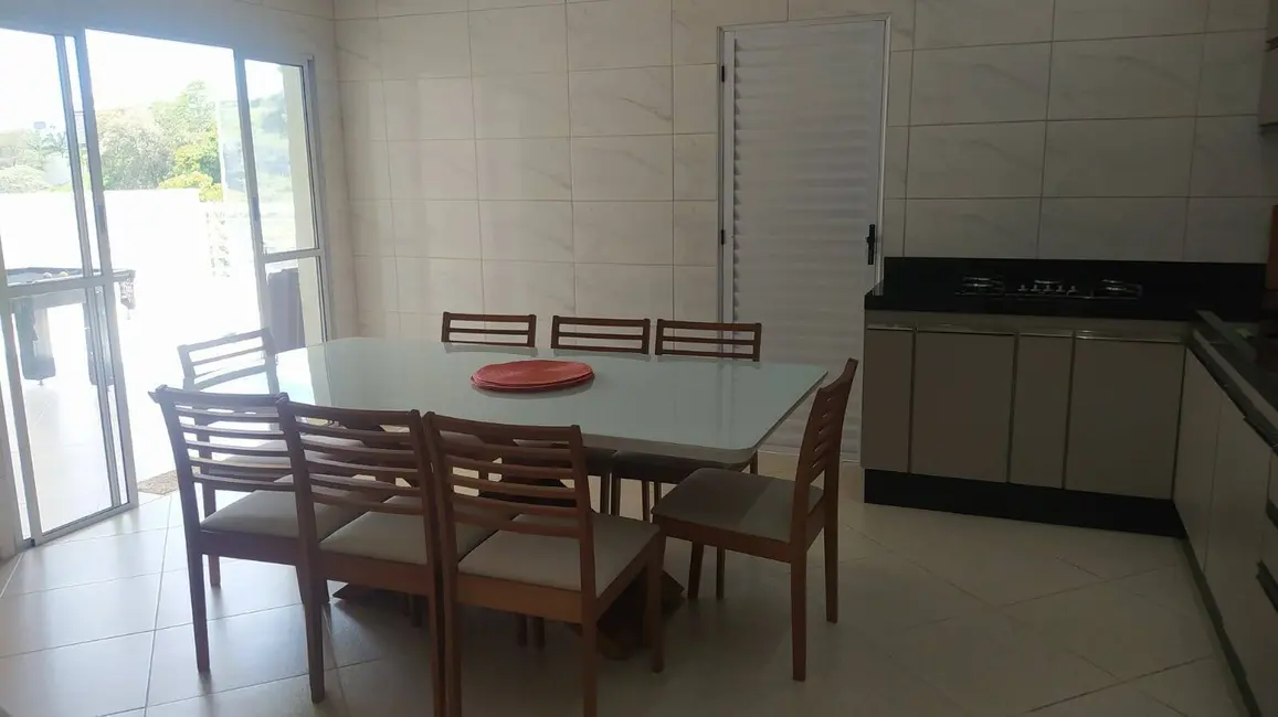 Casa de Condomínio com 3 quartos à venda, 246m2 em Itupeva - SP - imagem 2 Foto 2 de Casa de Condomínio com 3 quartos à venda, 246m2 em Itupeva - SP