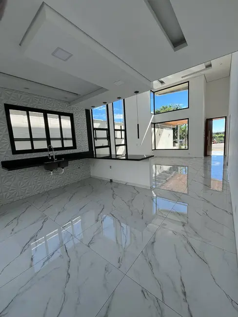 Casa de Condomínio com 3 quartos à venda, 155m2 em Itupeva - SP - imagem 2 Foto 2 de Casa de Condomínio com 3 quartos à venda, 155m2 em Itupeva - SP