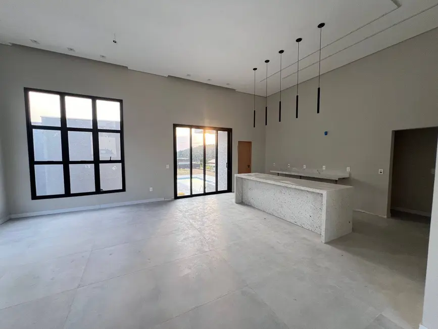 Foto 2 de Casa de Condomínio com 4 quartos à venda, 181m2 em Itupeva - SP