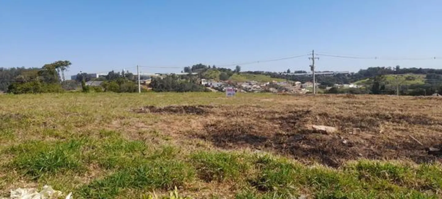 Foto 2 de Terreno / Lote à venda, 250m2 em Louveira - SP