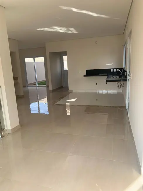 Foto 1 de Casa de Condomínio com 3 quartos à venda, 220m2 em Jundiai - SP
