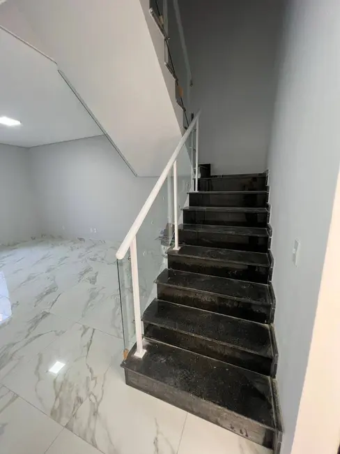 Sobrado com 3 quartos à venda, 164m2 em Jardim Marambaia, Jundiai - SP - imagem 8 Foto 8 de Sobrado com 3 quartos à venda, 164m2 em Jardim Marambaia, Jundiai - SP