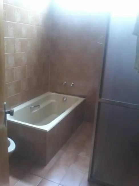 Foto 9 de Sobrado com 3 quartos à venda, 248m2 em Jardim Tamoio, Jundiai - SP