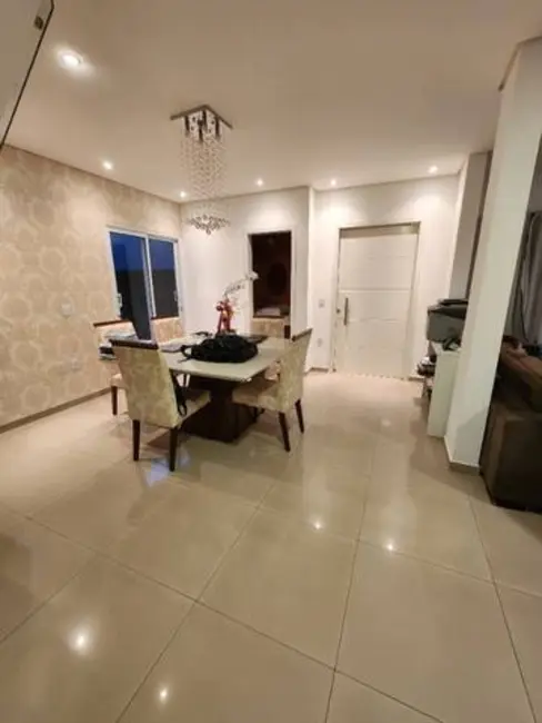 Sobrado com 3 quartos à venda, 303m2 em Jardim Paulista II, Jundiai - SP - imagem 6 Foto 6 de Sobrado com 3 quartos à venda, 303m2 em Jardim Paulista II, Jundiai - SP