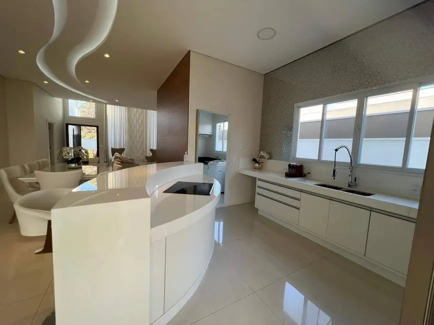 Casa de Condomínio com 3 quartos à venda, 260m2 em Jundiai - SP - imagem 4 Foto 4 de Casa de Condomínio com 3 quartos à venda, 260m2 em Jundiai - SP