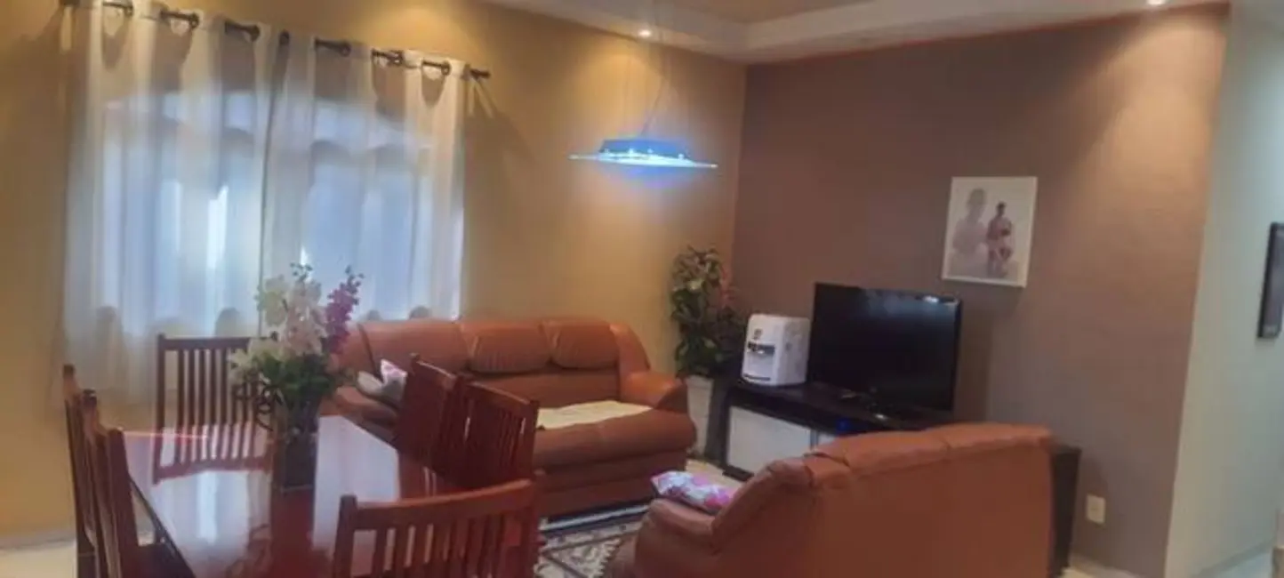Foto 1 de Casa com 3 quartos à venda, 200m2 em Vila de Vecchi, Jundiai - SP