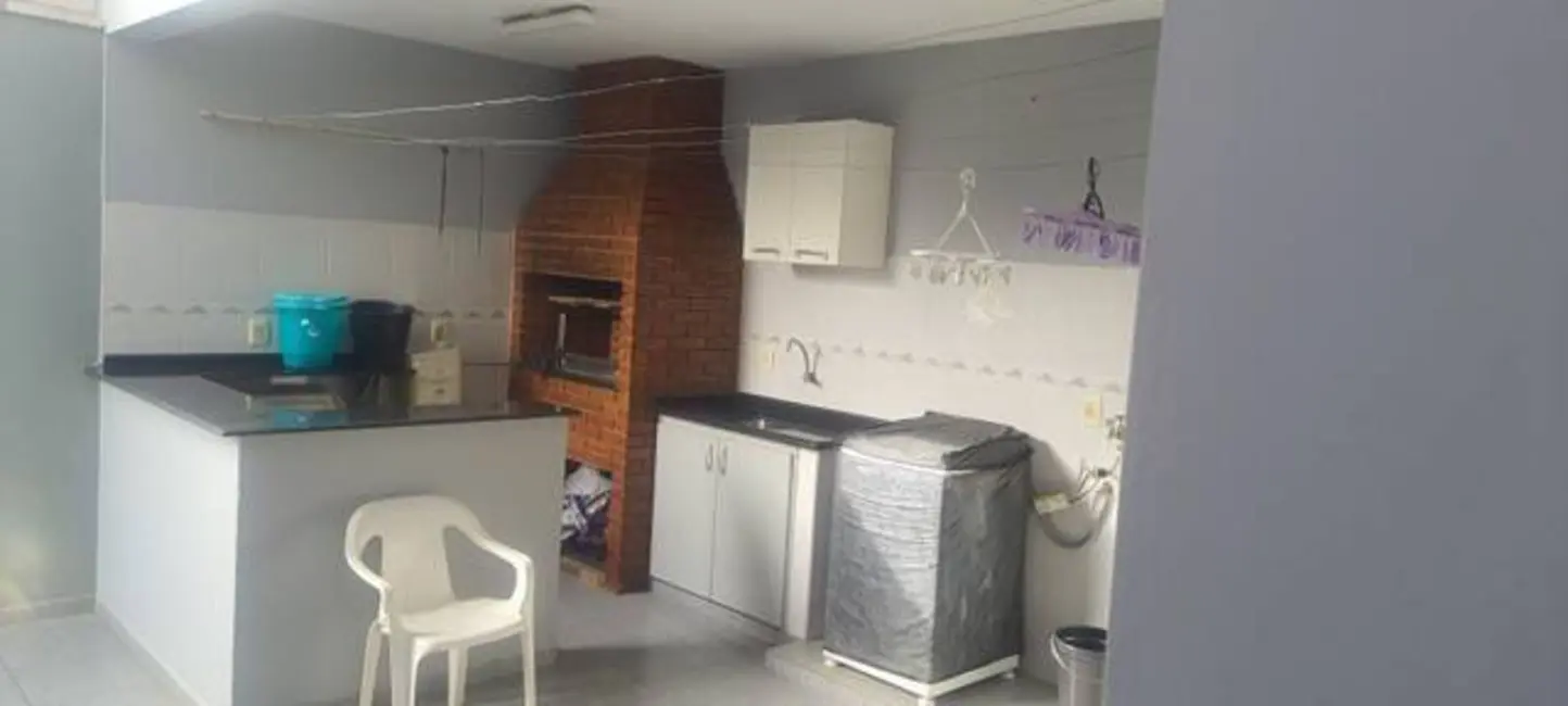 Foto 2 de Casa com 3 quartos à venda, 200m2 em Vila de Vecchi, Jundiai - SP