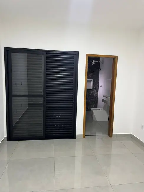 Casa com 3 quartos à venda, 94m2 em Jardim Marambaia, Jundiai - SP - imagem 8 Foto 8 de Casa com 3 quartos à venda, 94m2 em Jardim Marambaia, Jundiai - SP
