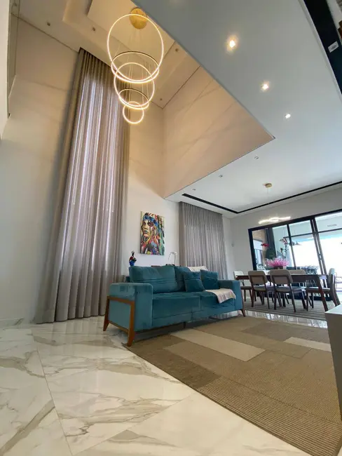 Casa de Condomínio com 4 quartos à venda, 258m2 em Itupeva - SP - imagem 4 Foto 4 de Casa de Condomínio com 4 quartos à venda, 258m2 em Itupeva - SP