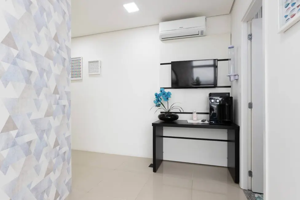 Foto 9 de Sala Comercial à venda, 40m2 em Chácara Urbana, Jundiai - SP