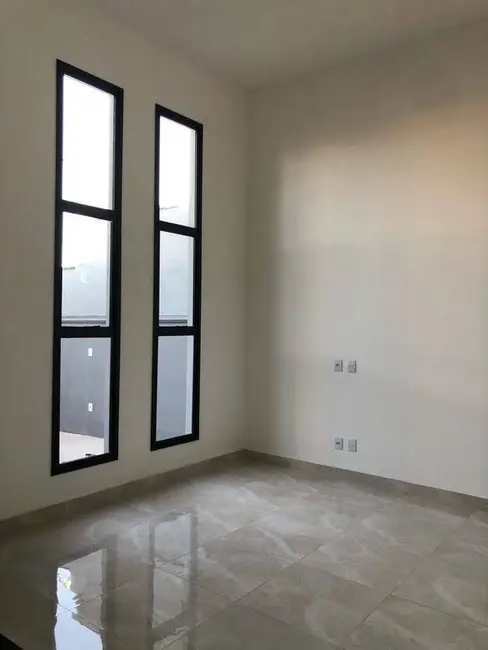 Casa com 3 quartos à venda, 105m2 em Vila Rio Branco, Jundiai - SP - imagem 4 Foto 4 de Casa com 3 quartos à venda, 105m2 em Vila Rio Branco, Jundiai - SP