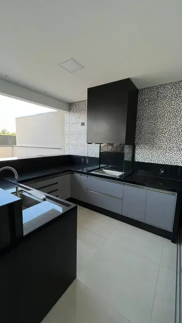 Foto 5 de Casa de Condomínio com 3 quartos à venda, 300m2 em Itupeva - SP