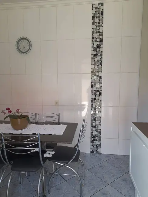 Sobrado com 4 quartos à venda, 220m2 em Vila Angélica, Jundiai - SP - imagem 5 Foto 5 de Sobrado com 4 quartos à venda, 220m2 em Vila Angélica, Jundiai - SP