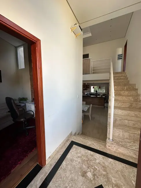 Casa de Condomínio com 5 quartos à venda, 248m2 em Jardim Monte Verde, Valinhos - SP - imagem 5 Foto 5 de Casa de Condomínio com 5 quartos à venda, 248m2 em Jardim Monte Verde, Valinhos - SP