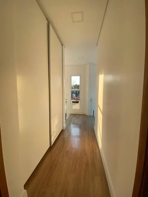 Foto 8 de Casa de Condomínio com 3 quartos à venda, 263m2 em Louveira - SP