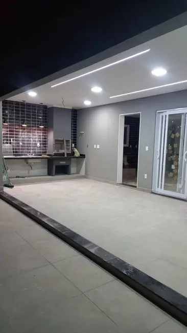 Casa de Condomínio com 3 quartos à venda, 224m2 em Lenheiro, Valinhos - SP - imagem 3 Foto 3 de Casa de Condomínio com 3 quartos à venda, 224m2 em Lenheiro, Valinhos - SP