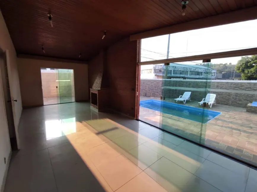 Foto 2 de Casa com 3 quartos à venda, 200m2 em Vila Liberdade, Jundiai - SP