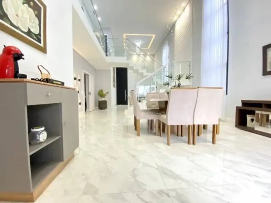 Foto 9 de Casa de Condomínio com 4 quartos para alugar, 282m2 em Jardim Novo Mundo, Jundiai - SP