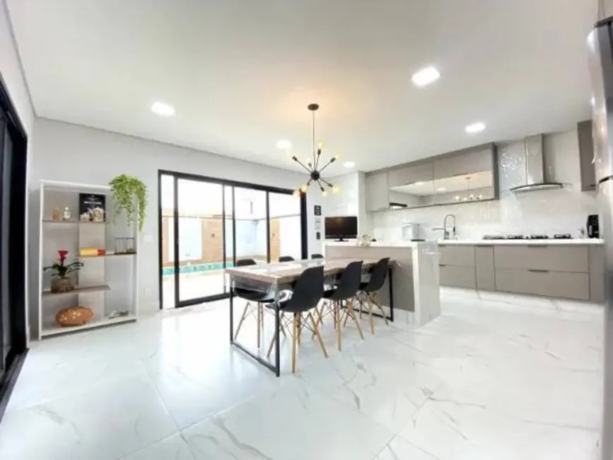 Foto 2 de Casa de Condomínio com 4 quartos para alugar, 282m2 em Jardim Novo Mundo, Jundiai - SP