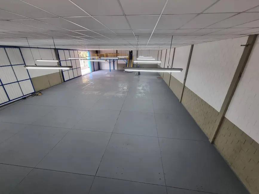 Foto 2 de Armazém / Galpão para alugar, 500m2 em  - SP