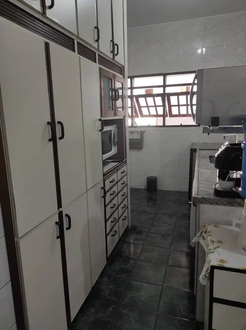Foto 2 de Chácara com 6 quartos à venda, 372m2 em Chácara Companheiros, Jundiai - SP