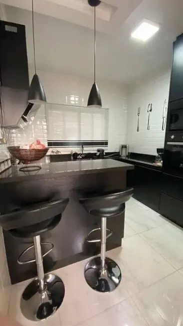 Foto 6 de Casa com 2 quartos à venda, 78m2 em Jundiai - SP