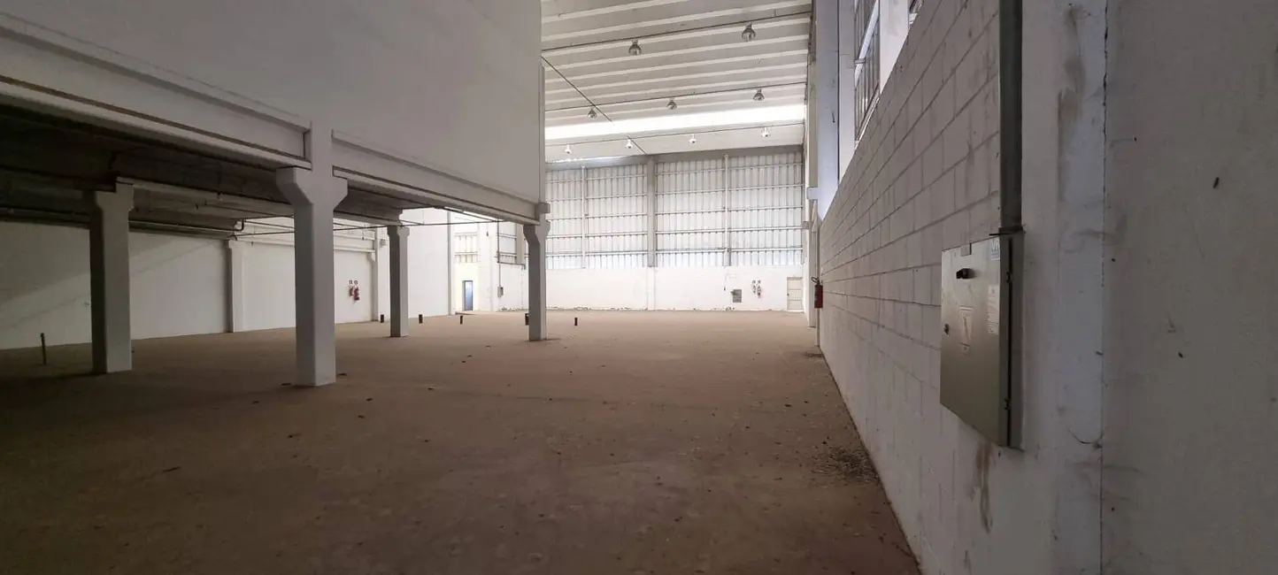 Armazém / Galpão à venda e para alugar, 3904m2 em Jundiai - SP - imagem 6 Foto 6 de Armazém / Galpão à venda e para alugar, 3904m2 em Jundiai - SP