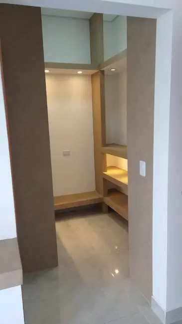 Casa de Condomínio com 3 quartos à venda, 236m2 em Medeiros, Jundiai - SP - imagem 7 Foto 7 de Casa de Condomínio com 3 quartos à venda, 236m2 em Medeiros, Jundiai - SP