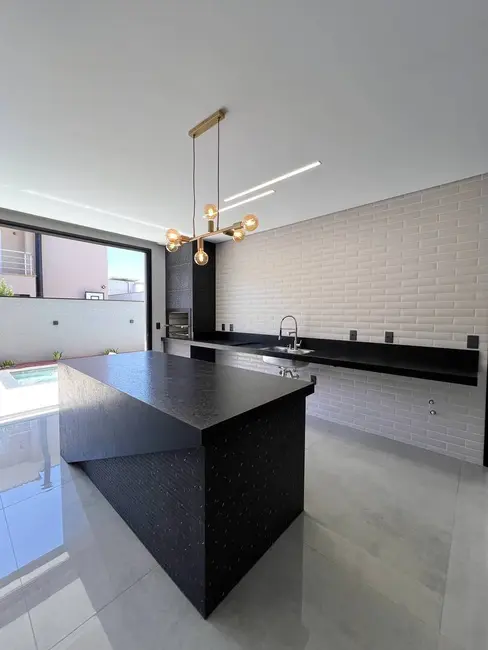 Foto 2 de Casa de Condomínio com 4 quartos à venda, 227m2 em Jardim Ermida I, Jundiai - SP