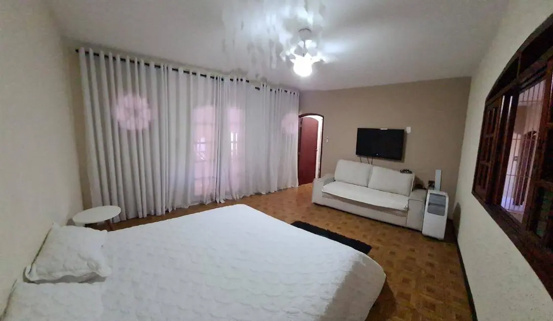 Foto 9 de Casa com 2 quartos à venda, 285m2 em Jundiai - SP