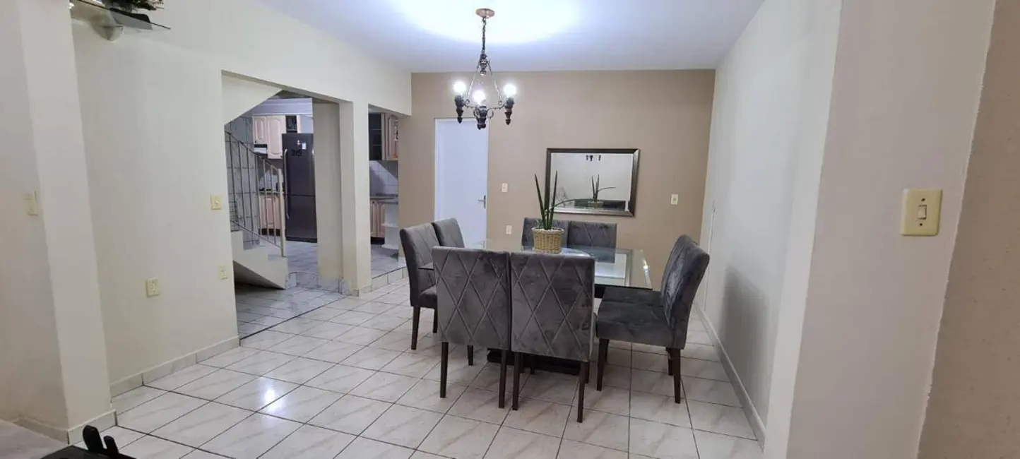 Foto 8 de Casa com 2 quartos à venda, 285m2 em Jundiai - SP