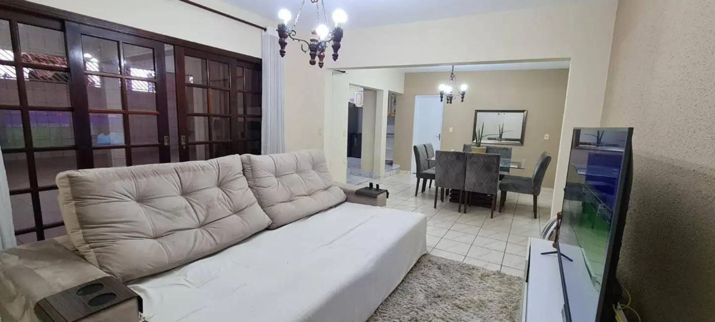Foto 4 de Casa com 2 quartos à venda, 285m2 em Jundiai - SP