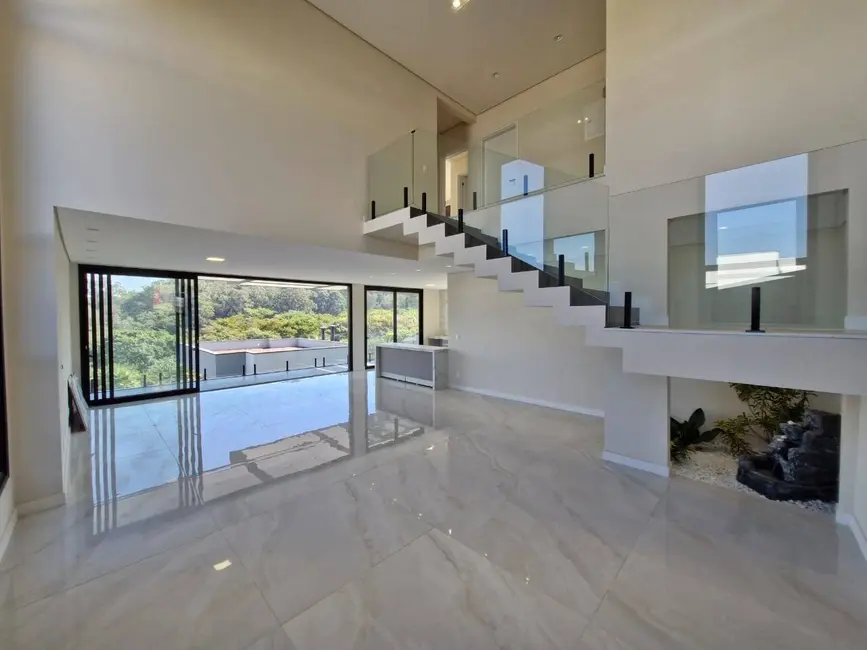 Foto 2 de Casa de Condomínio com 4 quartos à venda, 340m2 em Loteamento Residencial e Comercial Horto Florestal, Jundiai - SP