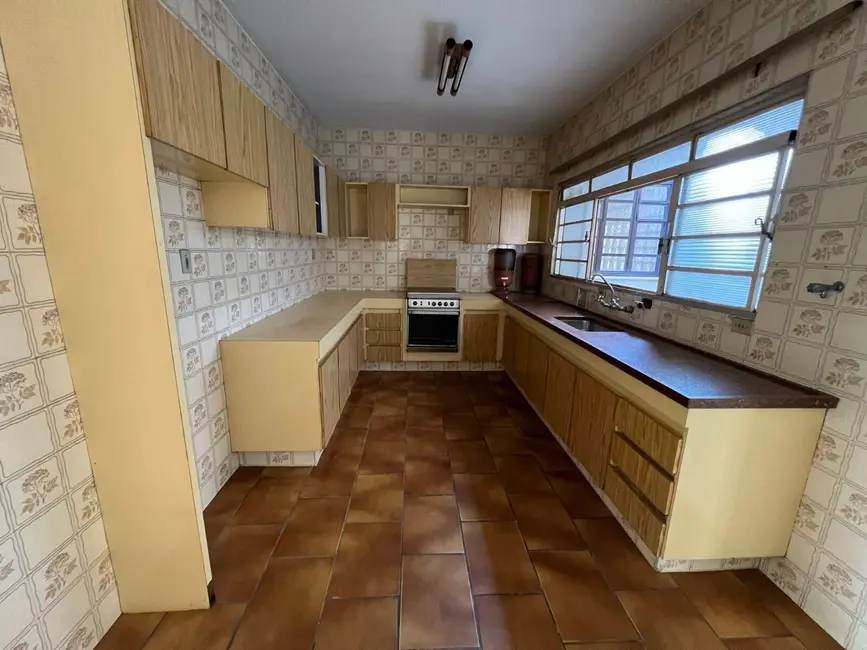 Foto 2 de Sobrado com 3 quartos à venda, 253m2 em Vila Vianelo, Jundiai - SP