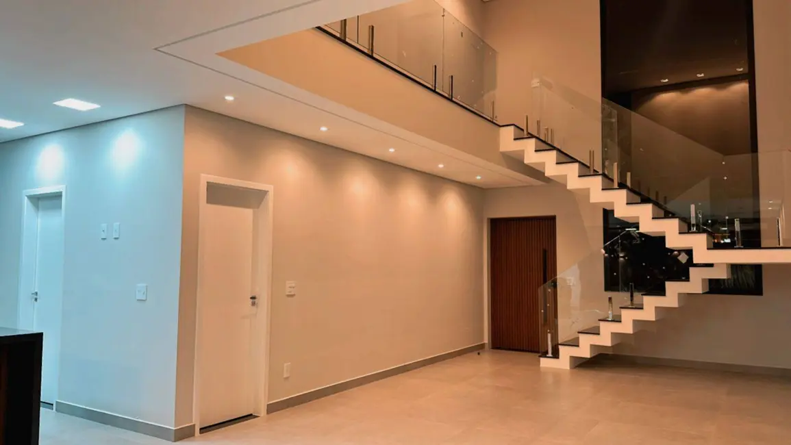 Casa de Condomínio com 3 quartos à venda, 200m2 em Loteamento Ermida, Jundiai - SP - imagem 4 Foto 4 de Casa de Condomínio com 3 quartos à venda, 200m2 em Loteamento Ermida, Jundiai - SP