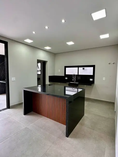 Casa de Condomínio com 3 quartos à venda, 200m2 em Loteamento Ermida, Jundiai - SP - imagem 5 Foto 5 de Casa de Condomínio com 3 quartos à venda, 200m2 em Loteamento Ermida, Jundiai - SP