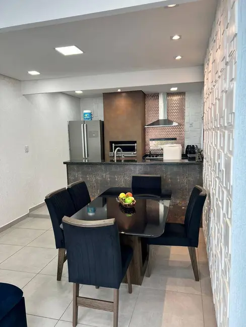 Sobrado com 4 quartos à venda, 373m2 em Jardim Pacaembu, Jundiai - SP - imagem 4 Foto 4 de Sobrado com 4 quartos à venda, 373m2 em Jardim Pacaembu, Jundiai - SP