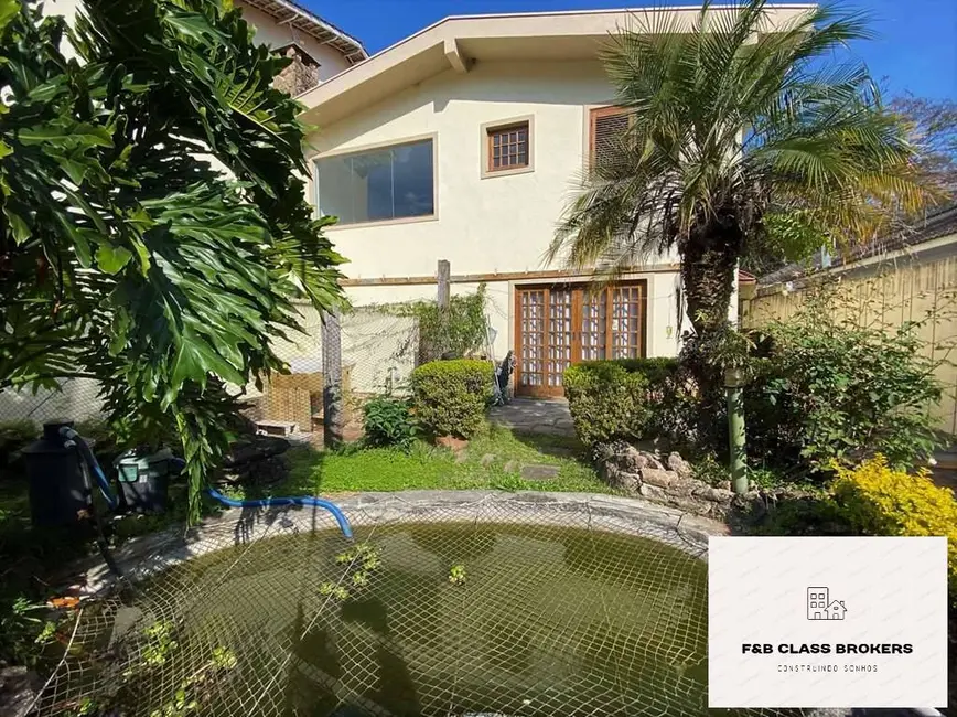 Casa com 4 quartos à venda, 493m2 em São Paulo II, Cotia - SP - imagem 3 Foto 3 de Casa com 4 quartos à venda, 493m2 em São Paulo II, Cotia - SP