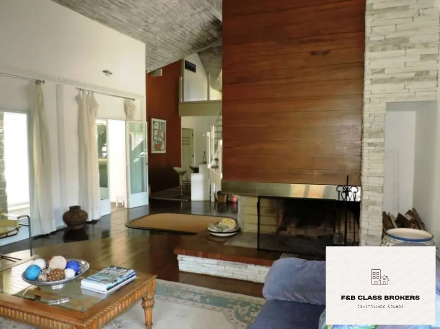 Casa com 3 quartos à venda, 1081m2 em Residencial Euroville, Carapicuiba - SP - imagem 6 Foto 6 de Casa com 3 quartos à venda, 1081m2 em Residencial Euroville, Carapicuiba - SP