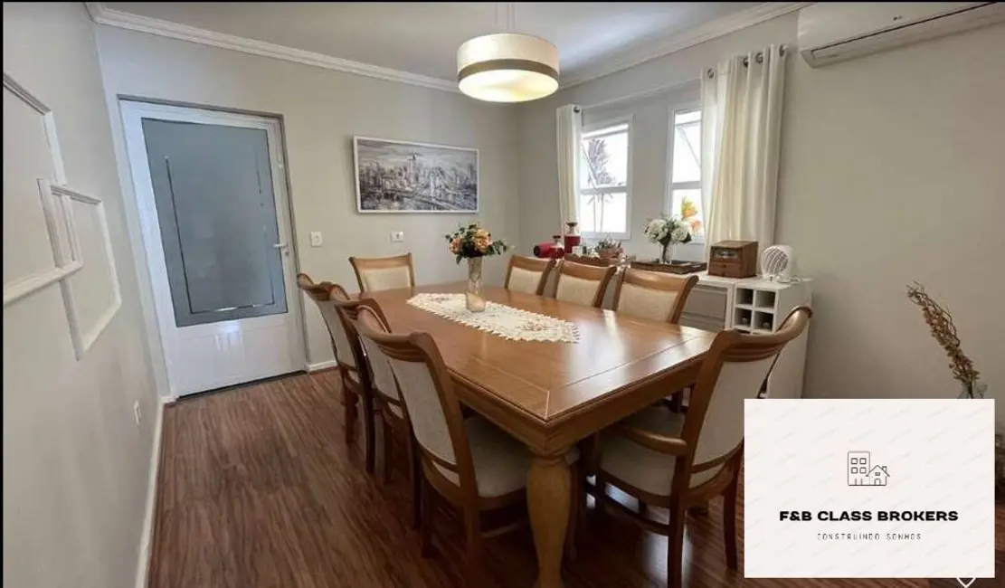 Casa com 3 quartos à venda, 140m2 em Chácara Canta Galo, Cotia - SP - imagem 4 Foto 4 de Casa com 3 quartos à venda, 140m2 em Chácara Canta Galo, Cotia - SP