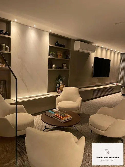 Casa com 4 quartos à venda em Tamboré, Santana De Parnaiba - SP - imagem 2 Foto 2 de Casa com 4 quartos à venda em Tamboré, Santana De Parnaiba - SP