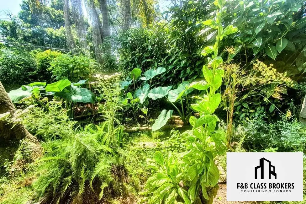 Casa com 5 quartos à venda, 1500m2 em Nova Fazendinha, Carapicuiba - SP - imagem 7 Foto 7 de Casa com 5 quartos à venda, 1500m2 em Nova Fazendinha, Carapicuiba - SP