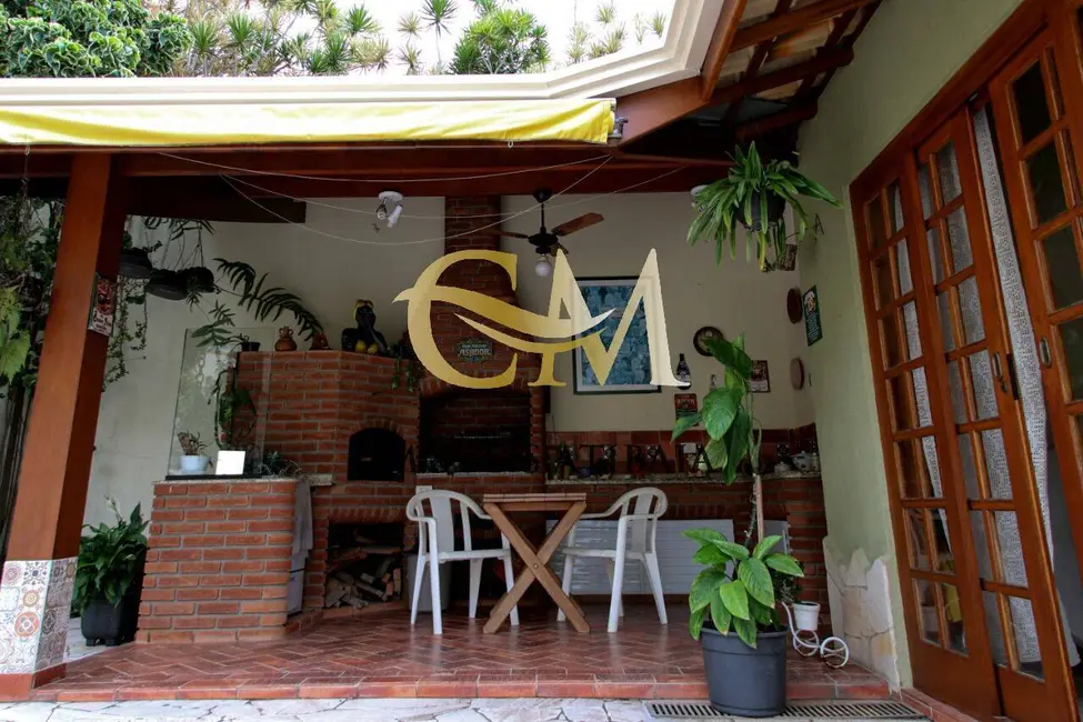 Foto 3 de Casa com 2 quartos à venda, 480m2 em Vila Petrópolis, Atibaia - SP