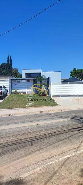 Casa com 3 quartos para alugar, 255m2 em Jardim Estância Brasil, Atibaia - SP - imagem 2 Foto 2 de Casa com 3 quartos para alugar, 255m2 em Jardim Estância Brasil, Atibaia - SP