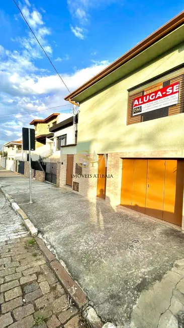 Foto 1 de Casa com 2 quartos para alugar, 100m2 em Centro, Atibaia - SP