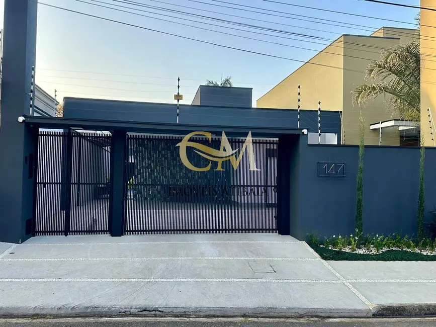 Casa com 3 quartos à venda, 360m2 em Jardim Floresta, Atibaia - SP - imagem 1 Foto 1 de Casa com 3 quartos à venda, 360m2 em Jardim Floresta, Atibaia - SP